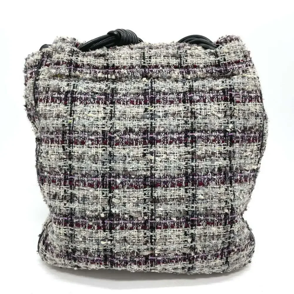 CHANEL Gray Shoulder Bag
